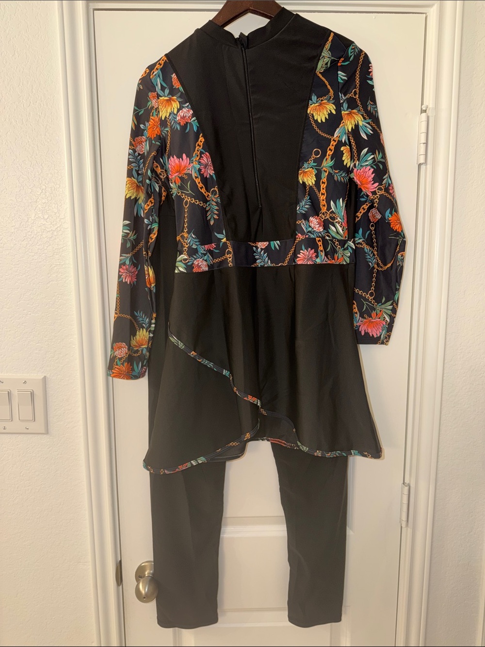 Modest Black Floral Chain Tunic Swimming Set